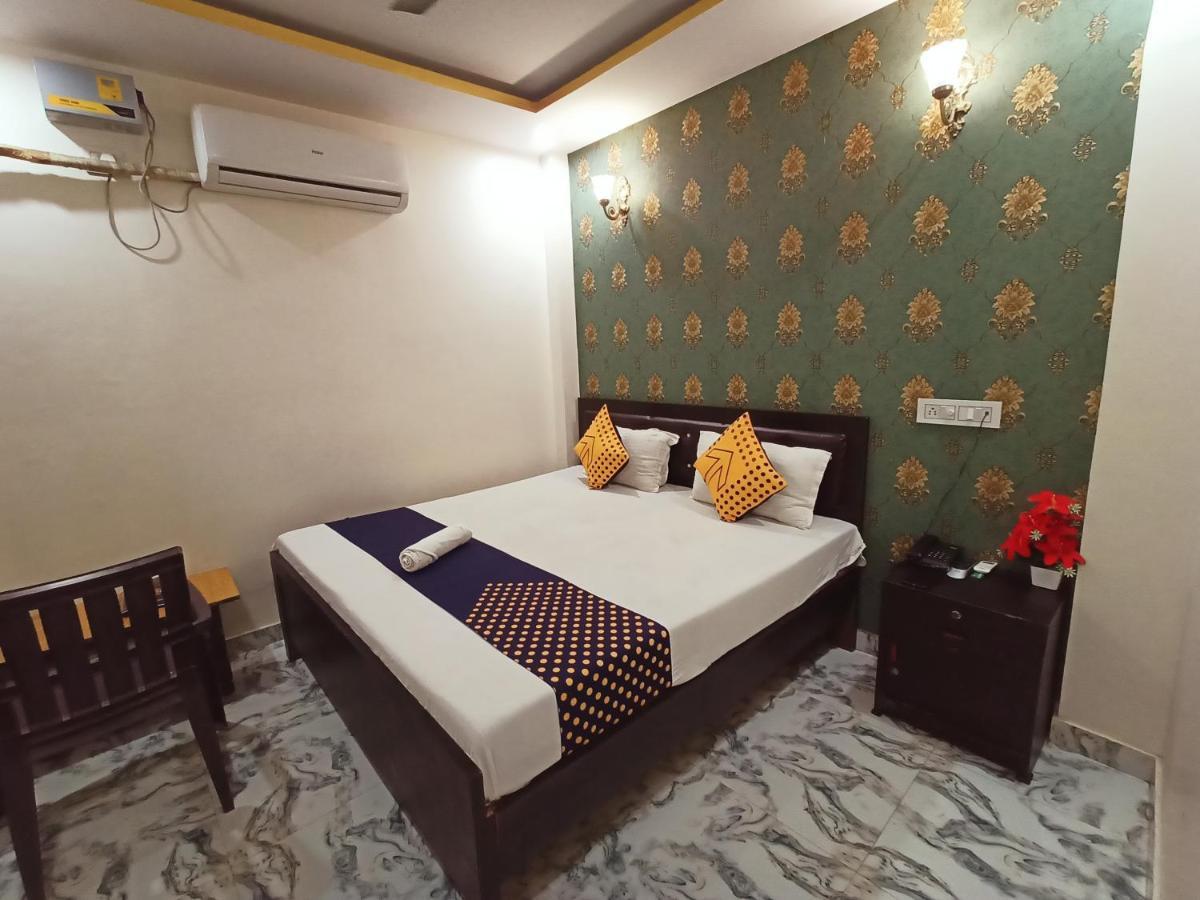 Hotel Aakash Ganga Váránaszi Kültér fotó